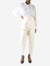 Load image into Gallery viewer, Cream pleated trousers - Size XS Trousers Bouguessa 
