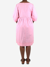 Load image into Gallery viewer, Pink short sleeved midi dress - size UK 14 Dresses Lee Mathews 
