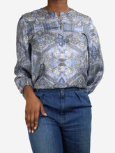 Load image into Gallery viewer, Blue silk printed blouse - size IT 42 Tops Divine Cashmere 
