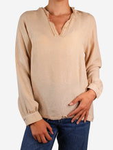 Load image into Gallery viewer, Neutral silk raised floral pattern blouse - size S Tops Golden Goose Deluxe Brand 
