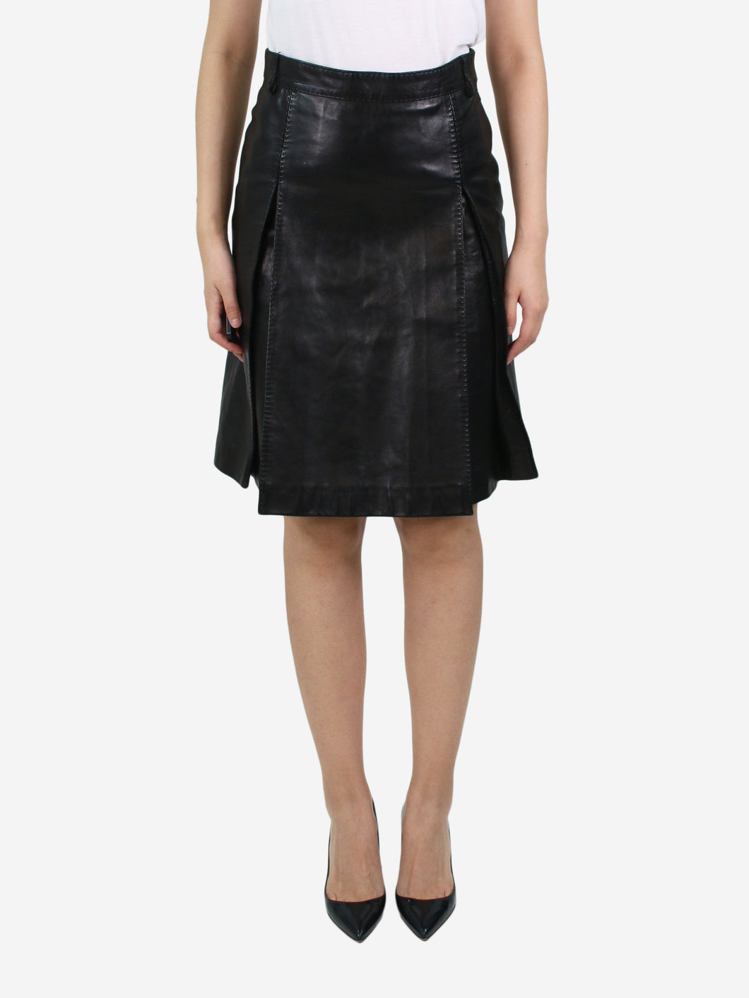 Black pleated leather skirt - size US 6 Skirts Burberry 