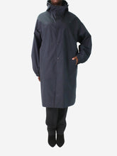 Load image into Gallery viewer, Blue hooded raincoat - size L Coats &amp; Jackets Helmut Lang 
