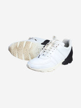 Load image into Gallery viewer, White leather low-top lace up trainers - size EU 39 Trainers Chanel 
