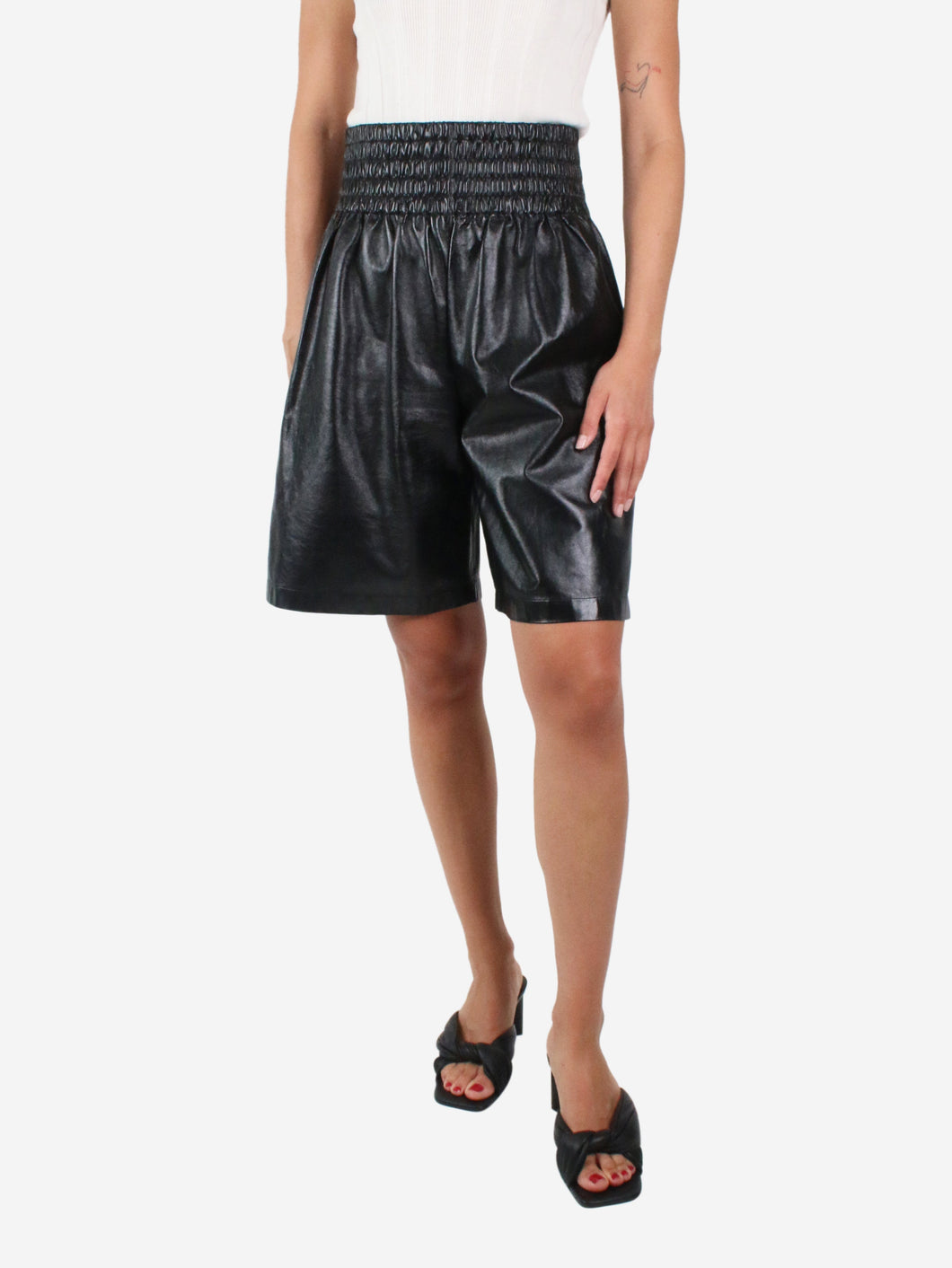 Black leather shorts - size UK 8 Shorts Bottega Veneta 