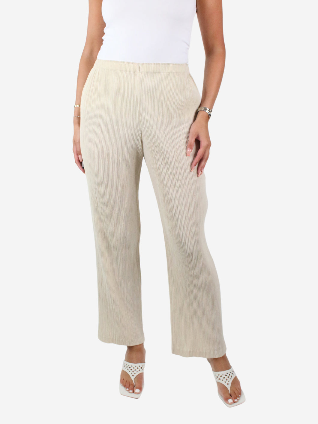 Cream elasticated waist pleated trousers - size Brand size 3 Trousers Issey Miyake 