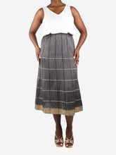 Load image into Gallery viewer, Grey pleated silk midi A-line skirt - size Skirts Haat Issey Miyake 
