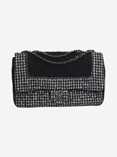 Load image into Gallery viewer, Black 2014-2015 jumbo houndstooth and jersey Classic single flap shoulder bag Shoulder bags Chanel 
