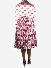 Load image into Gallery viewer, Red lipstick heart printed pleated midi dress - size UK 18 Dresses Prada 

