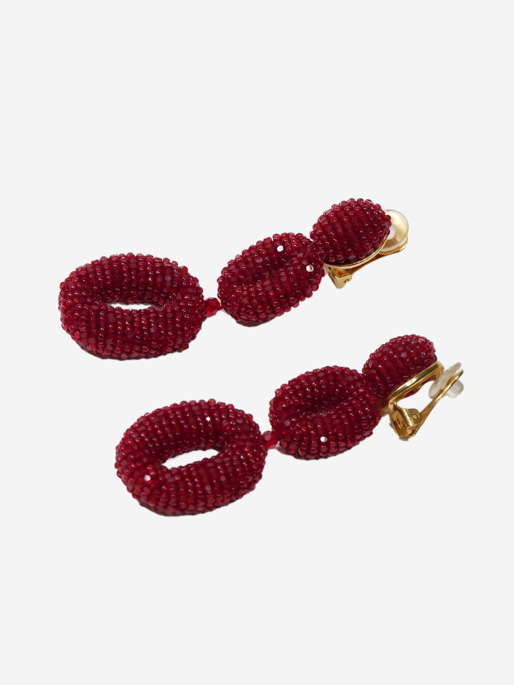 Red dangling clip-on earrings Jewellery Oscar De La Renta 