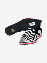 Load image into Gallery viewer, Black chevron loafers - size EU 38 Shoes Nicholas Kirkwood 
