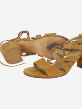 Load image into Gallery viewer, Brown block heel sandals with tie detail - size EU 41 Heels Stuart Weitzman 
