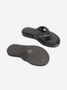 Gia Borghini Black flat open toe slip on sandals - size EU 38