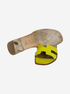 Hermes Yellow patent Oran sandals - size EU 37.5
