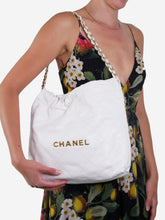 Load image into Gallery viewer, White small 22 handbag Tote Bags Chanel 
