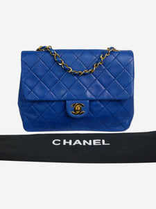 Blue pre-owned Chanel lambskin 1989-1991 vintage Classic gold