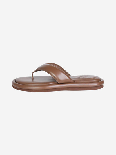 Brown padded leather toe-post sandals Flat Sandals Gia Borghini 