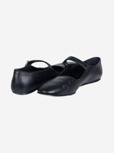 Load image into Gallery viewer, Black flat shoes with front strap detail - size EU 40 Flat Shoes The Row 
