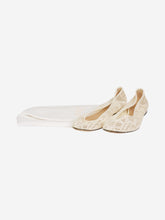 Load image into Gallery viewer, Cream lace patterned flats Flat Shoes Chloe 

