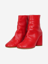 Load image into Gallery viewer, Red leather ankle boots - size EU 39 Boots Maison Margiela 
