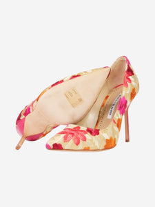 Manolo Blahnik Pink floral pointed toe heels - size EU 35.5