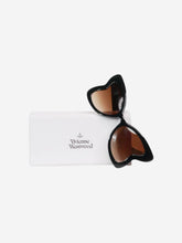 Load image into Gallery viewer, Vivienne Westwood Black heart shaped diamonte embellished sunglasses - size Sunglasses Vivienne Westwood 
