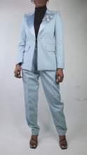 Load and play video in Gallery viewer, Blue blazer and trouser set - size US 6
