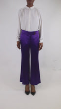 Load and play video in Gallery viewer, Purple satin trousers - size IT 38
