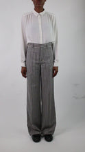 Load and play video in Gallery viewer, Grey striped trousers - size UK 6
